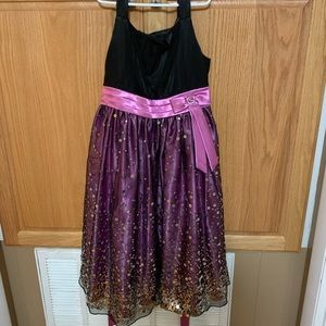Fabulous pageant/dance dress size 16 girls